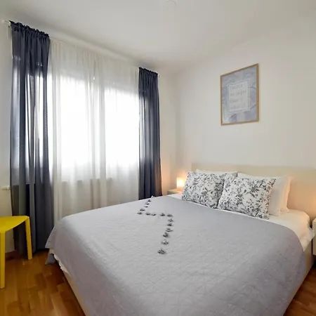 First Class Apartment, Free Parking Апартаменты Загреб