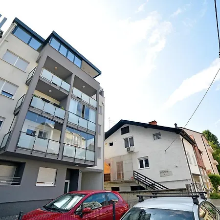 Апартаменты First Class Apartment, Free Parking